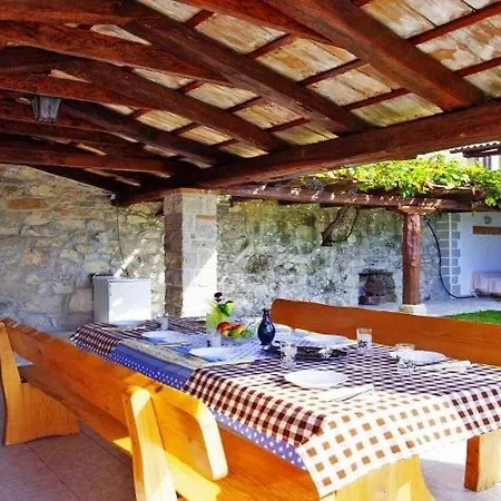 Dom wakacyjny House With A Swimming Pool Dolenja Vas, Istria - Sredisnja Istra - 27722 *